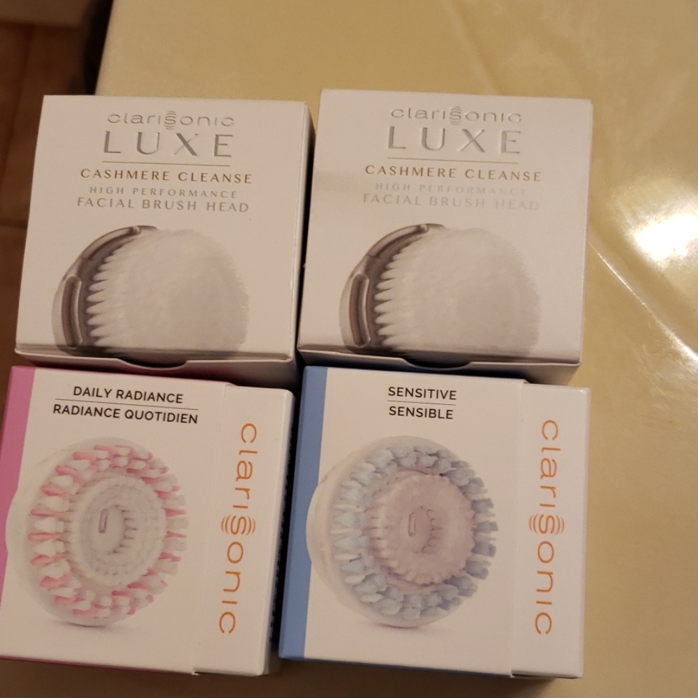 New in box...Clarasonic face brush replacements